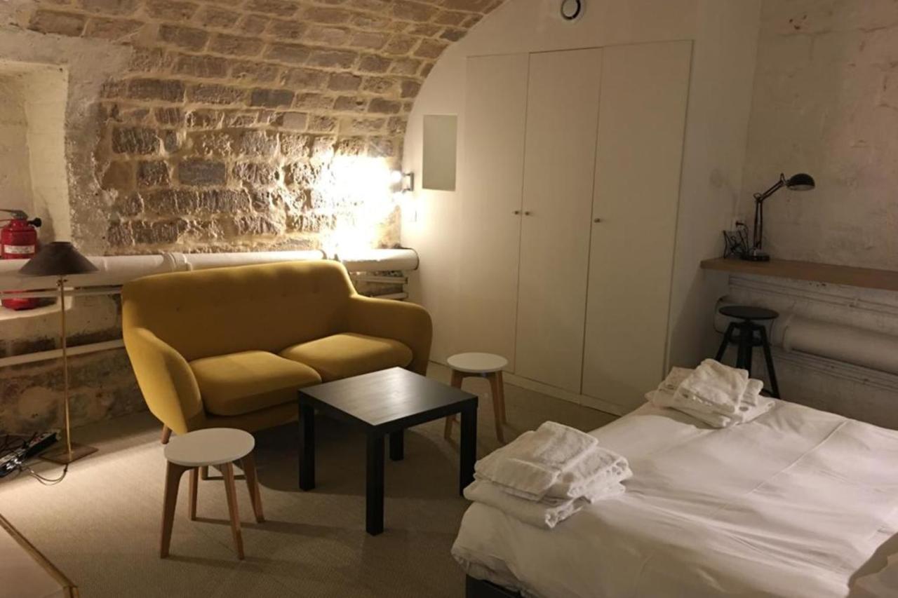 פריז Spacious Loft At 2 Steps From The Chocolate Museum מראה חיצוני תמונה